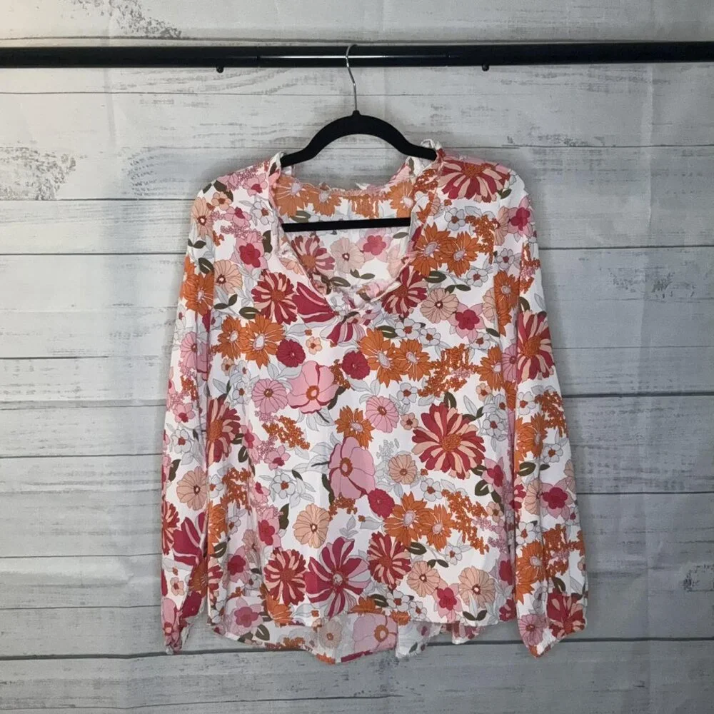 NWOT Floral Print Blouse - Picture 6 of 7
